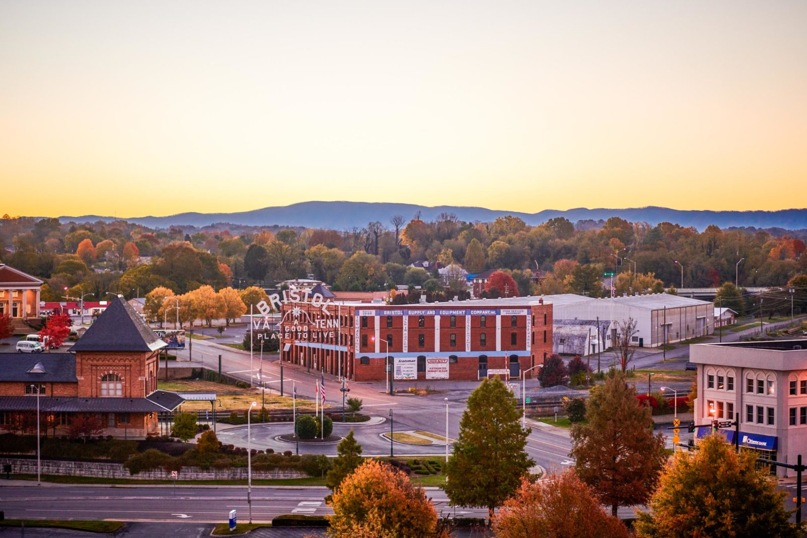 9 Things to Do in Bristol, the Ultimate Appalachian Getaway