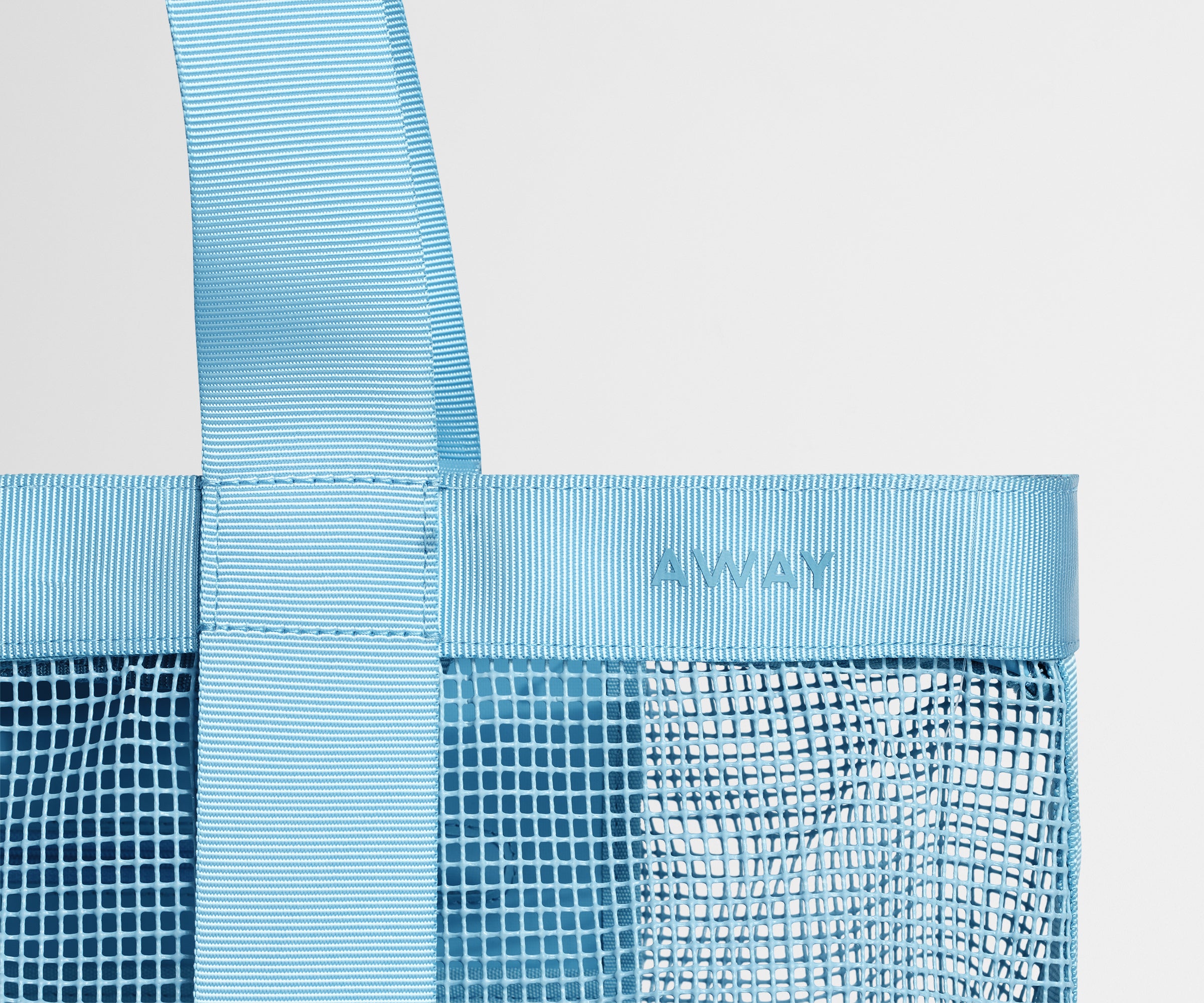 Beach Tote in Seaside Blue