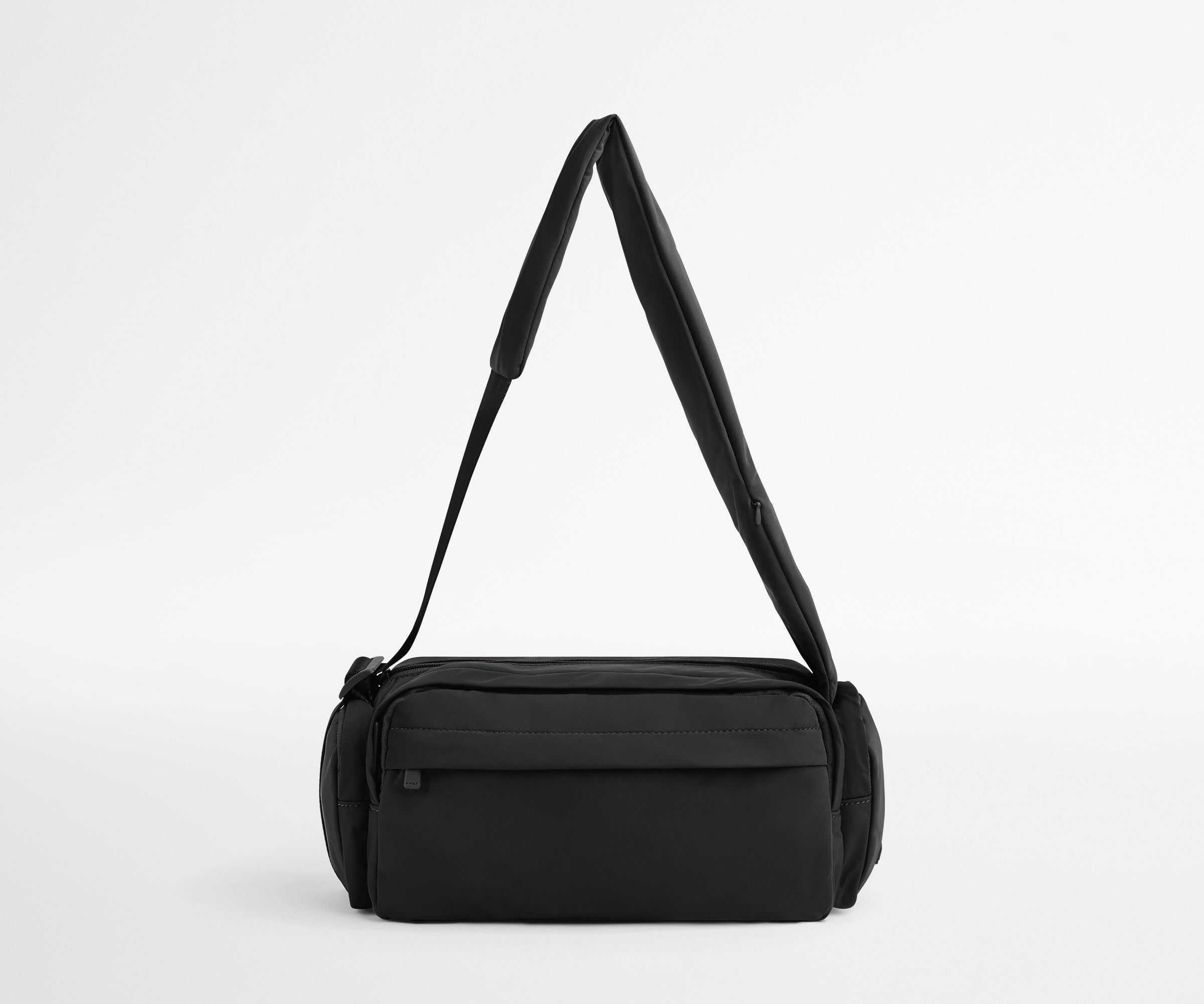 Front view of the Featherlight Cargo Pack with the handle up