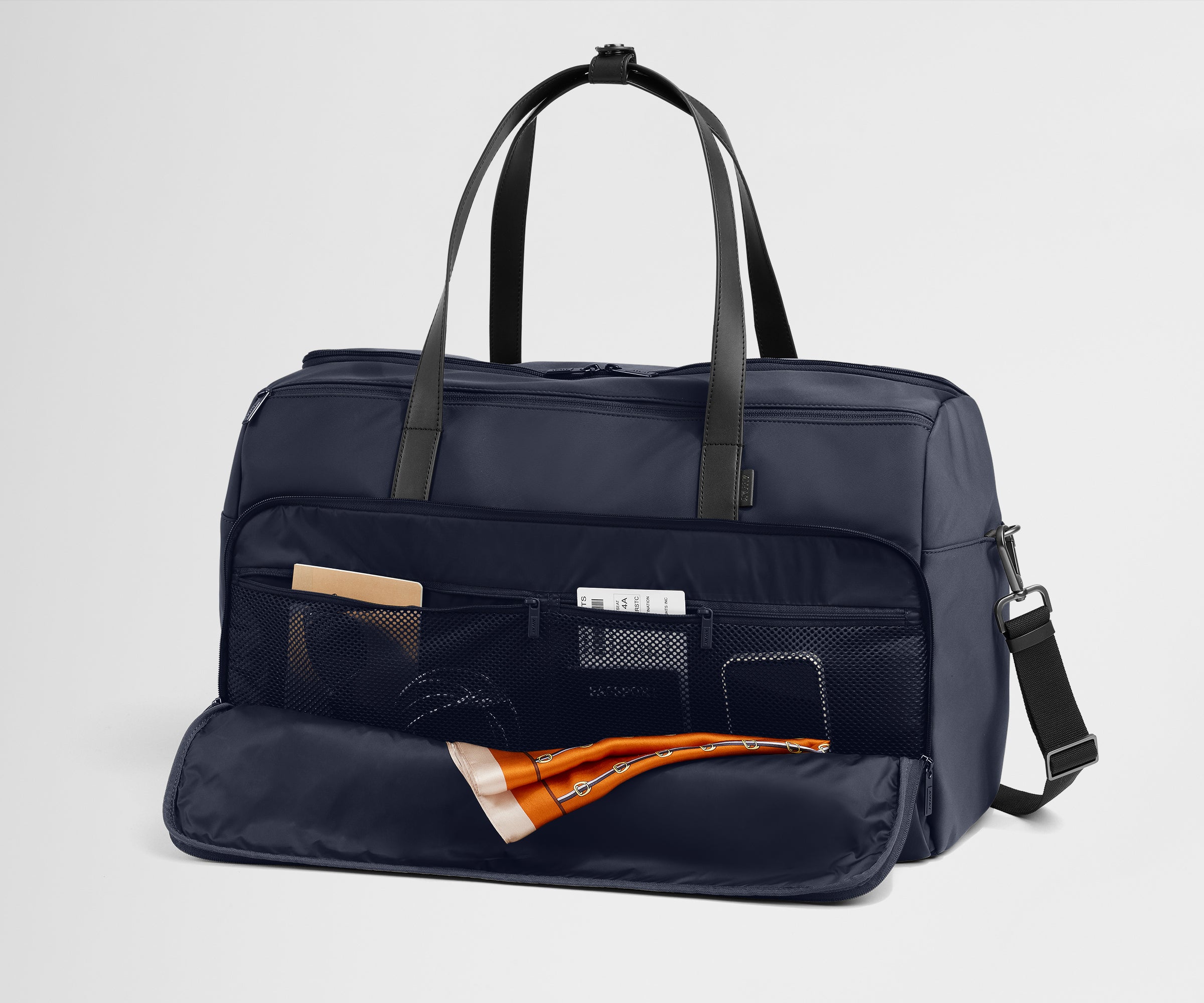Garment Duffle in Navy Blue