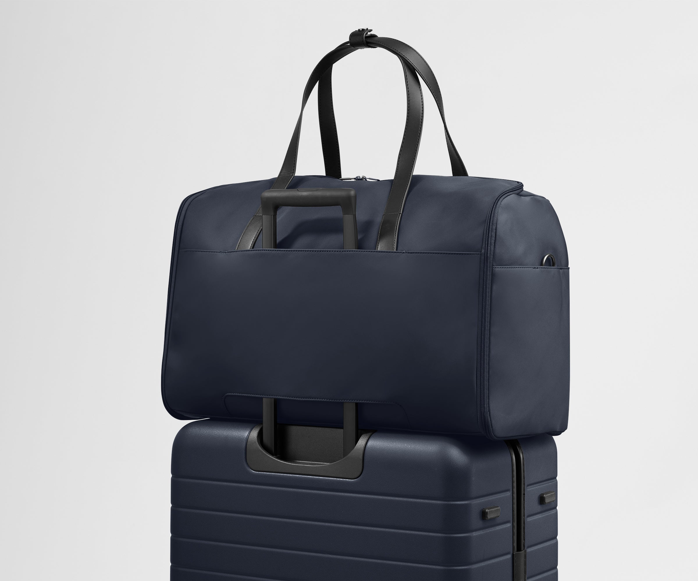 Garment Duffle in Navy Blue