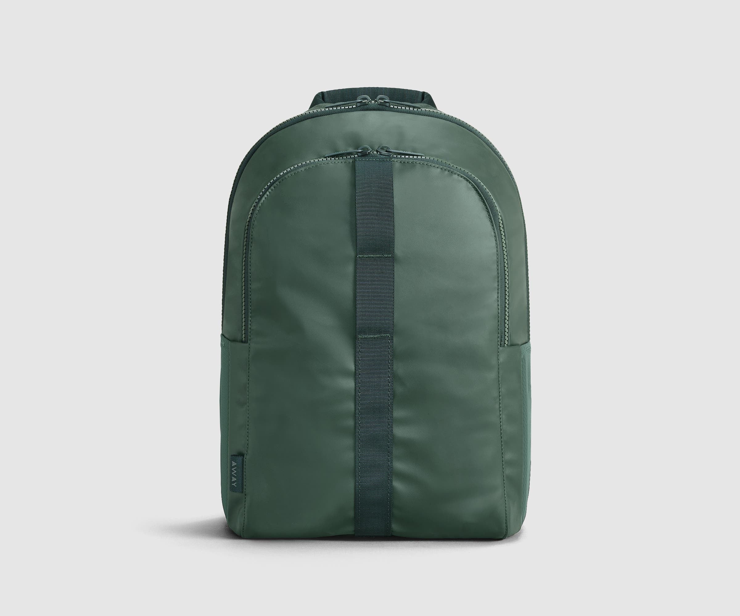 Front view of the Active Backpack 26L and the front webbing loops