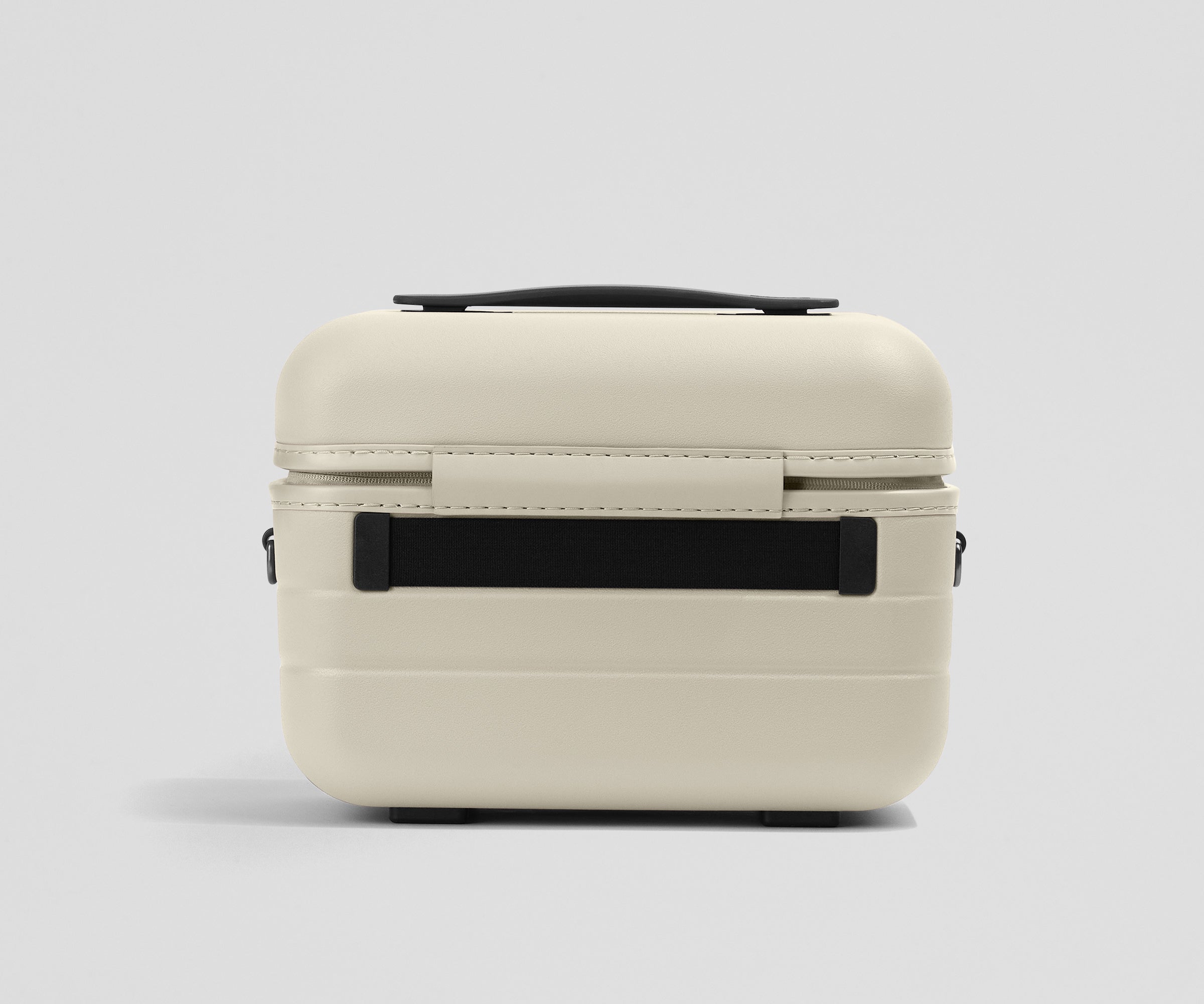 The Train Case in Salt White