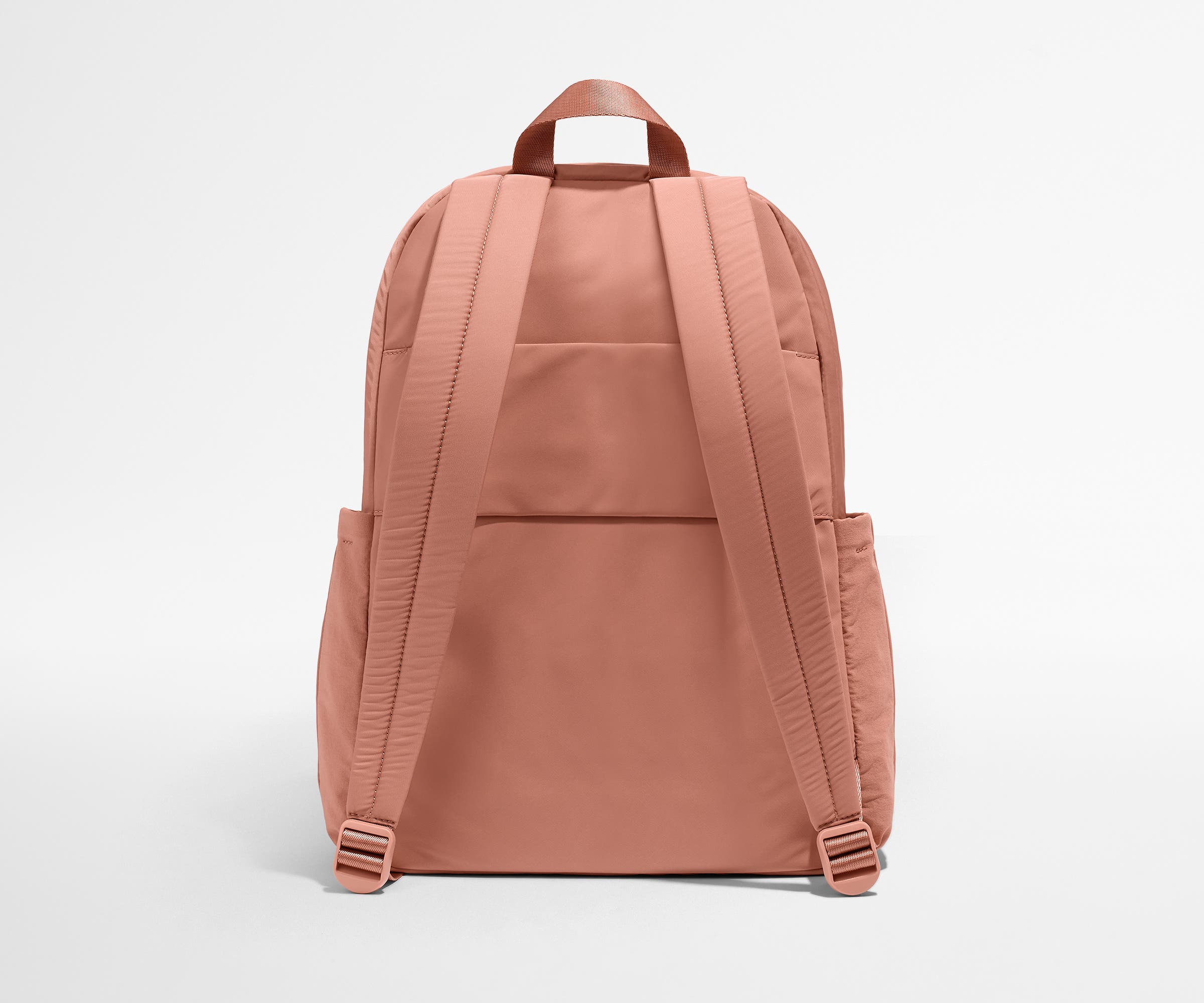 Trolley sleeve feature on the back of the Large Featherlight Backpack