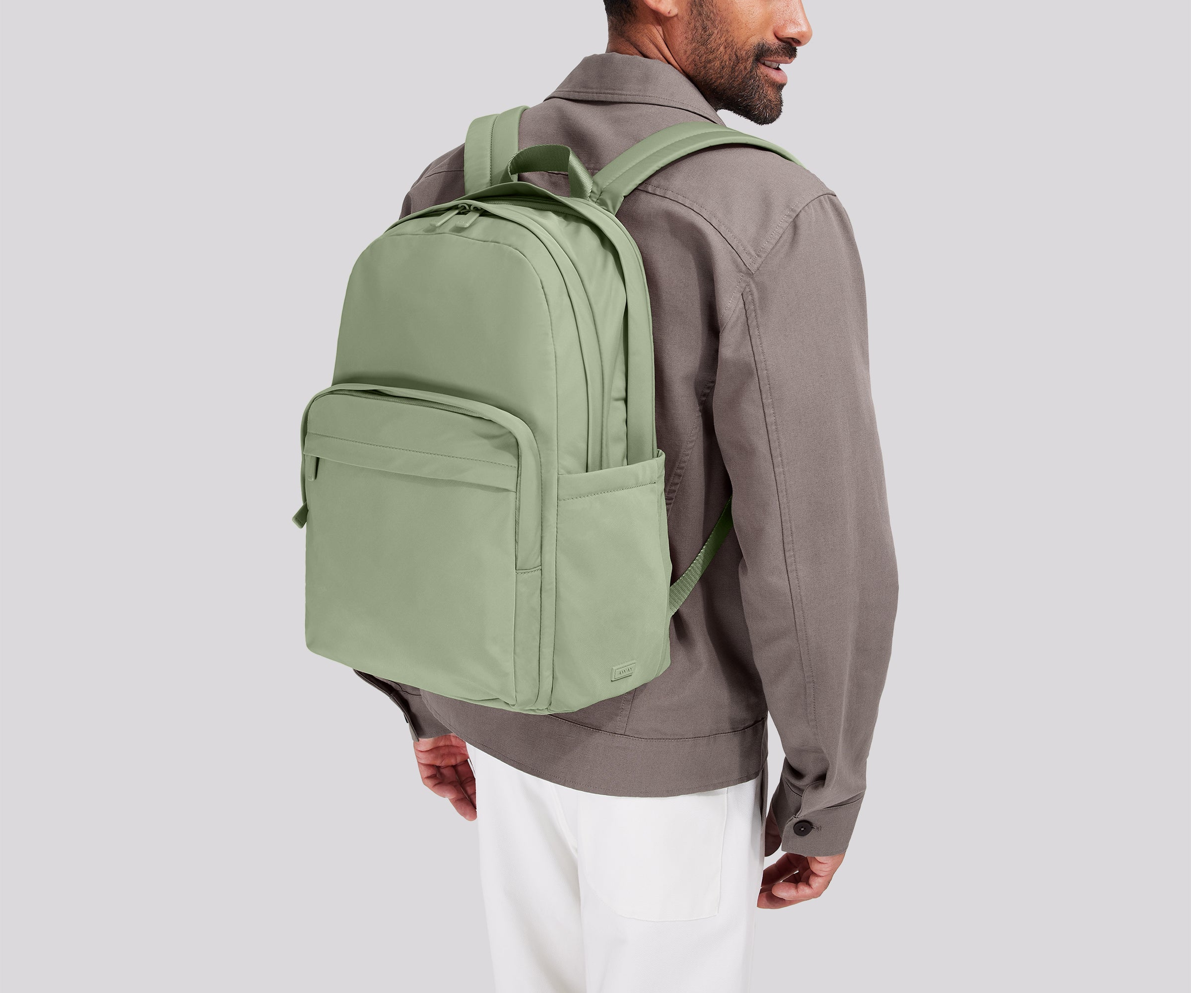 Person wearing the Large Featherlight Backpack
