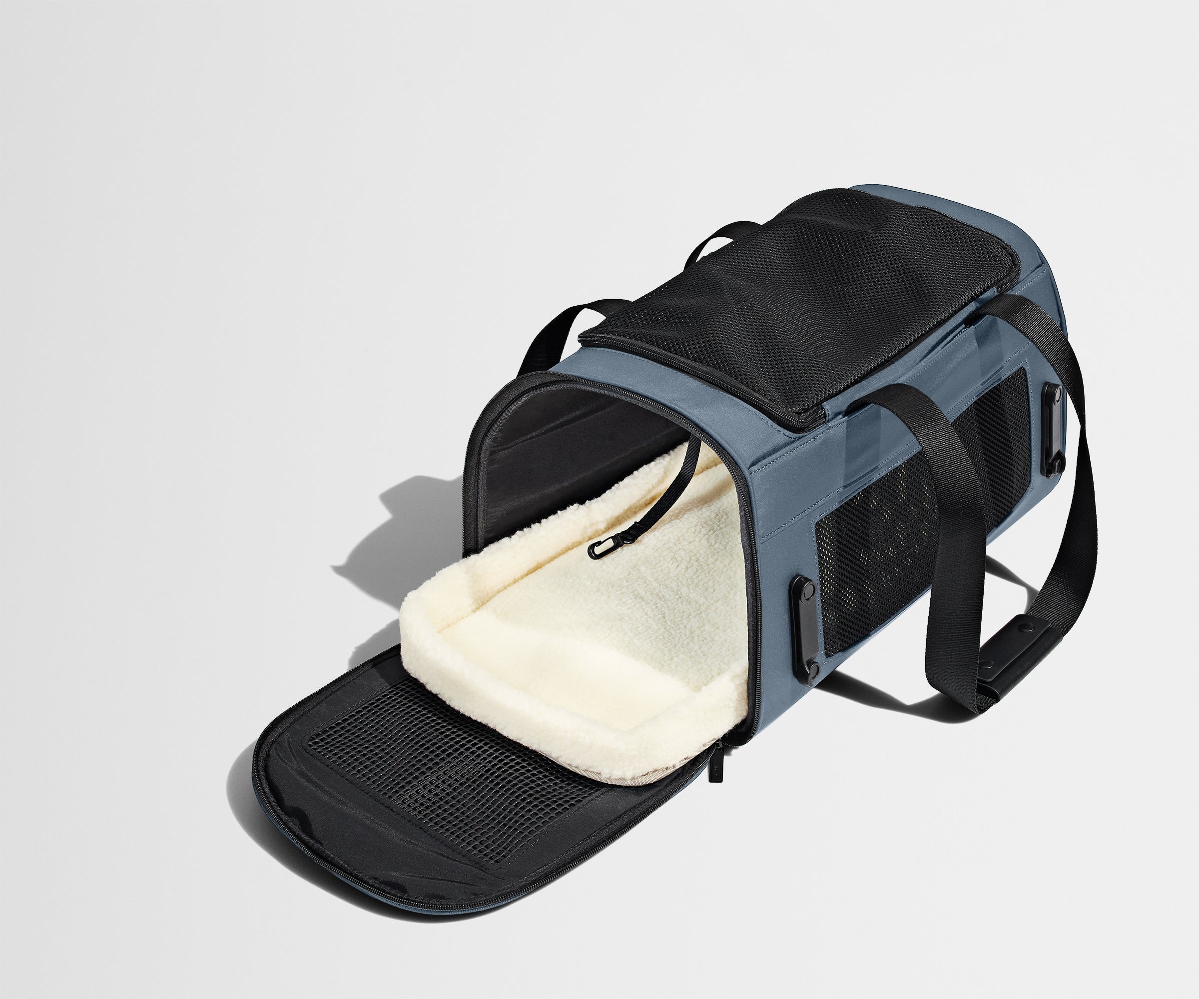 The Pet Carrier in Coast Blue