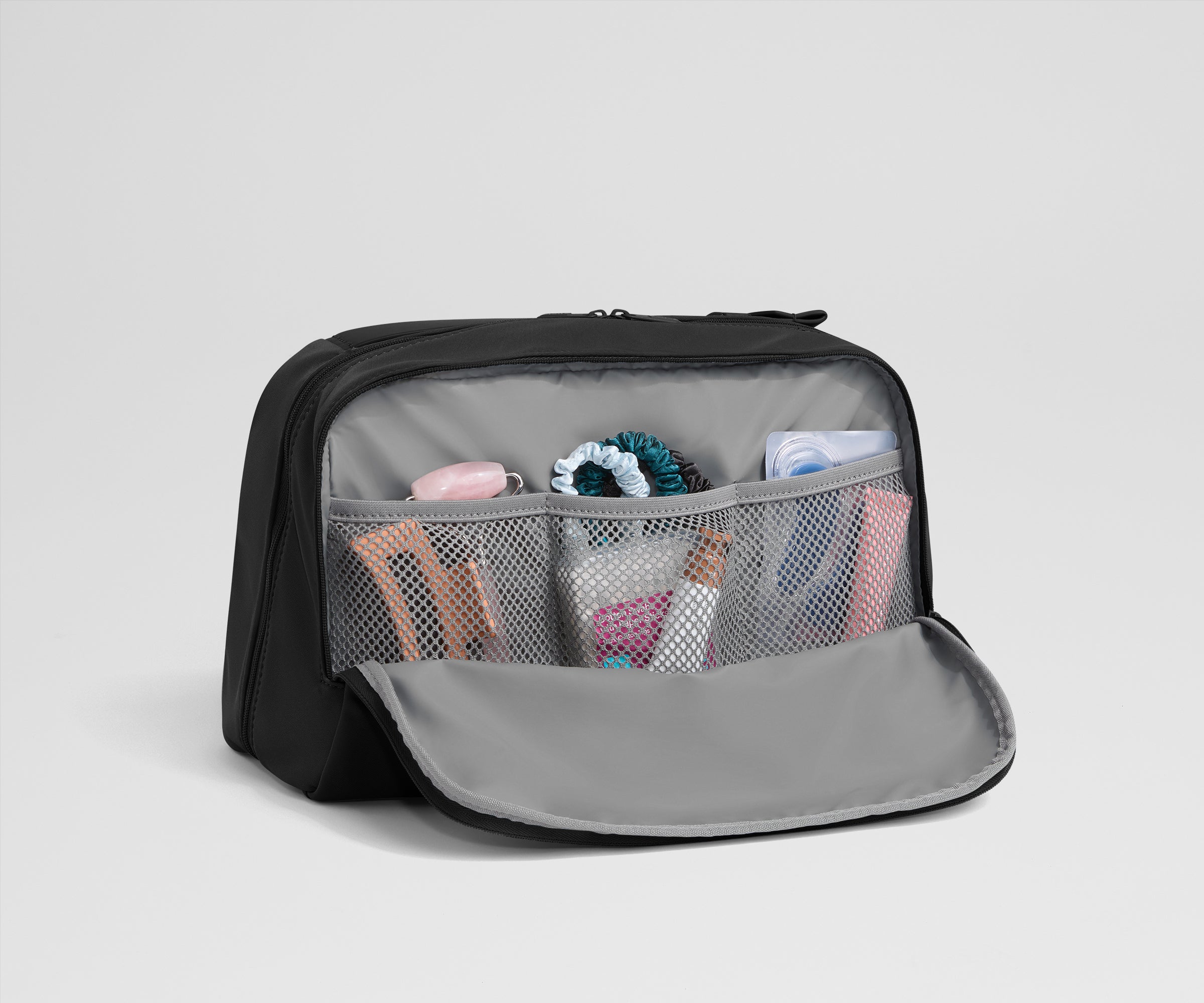 Extra Large Toiletry Bag in Jet Black