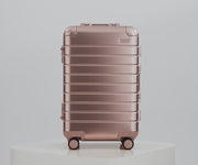 360-view video of the Rose Gold Aluminum and features